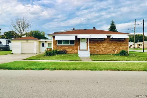 120 Kemp Ave, Cheektowaga, NY 14225