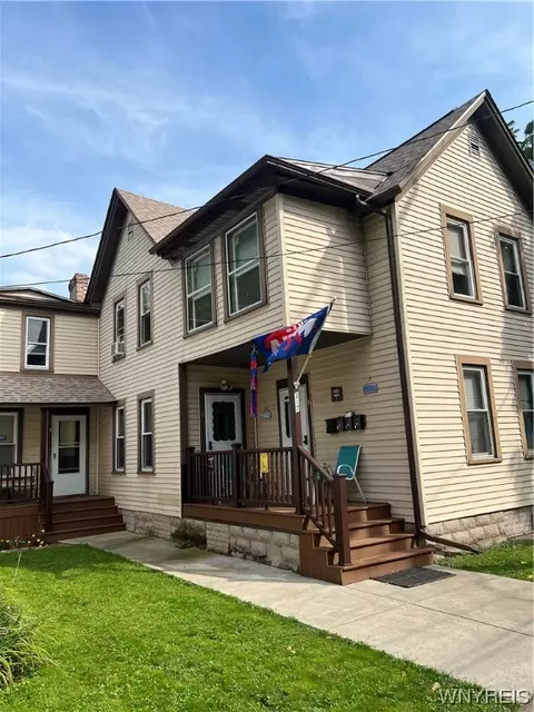317 Vandervoort St, North Tonawanda, NY 14120
