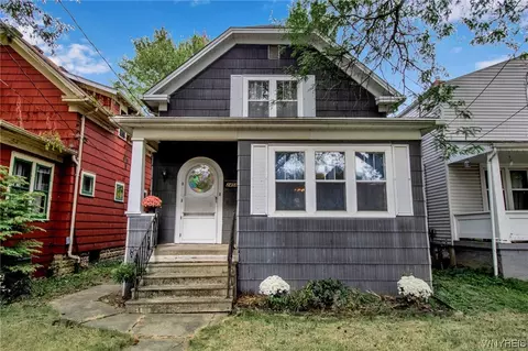 2458 Linwood Ave, Niagara Falls, NY 14305