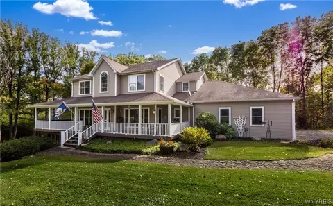 6113 Vermont Hill Rd, Wales, NY 14139