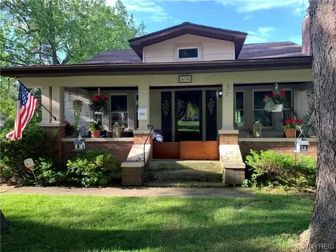 634 Willow St, Lockport, NY 14094