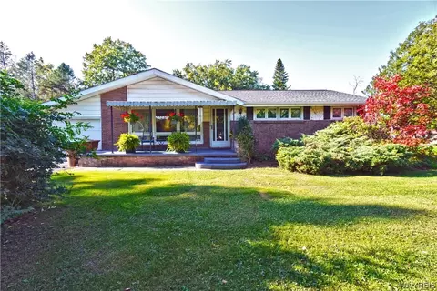 780 Cayuga Creek Rd, Cheektowaga, NY 14227
