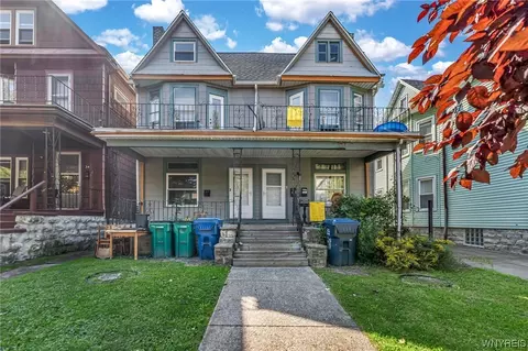 38 Greenwood Pl, Buffalo, NY 14213