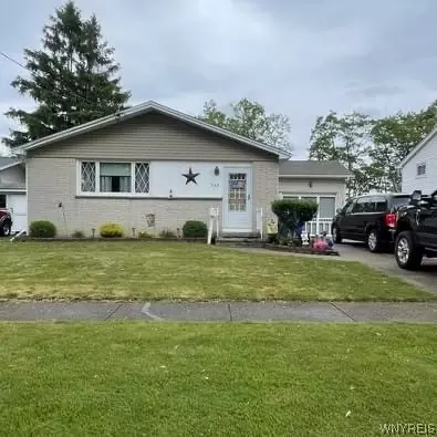 348 Summit Ave, West Seneca, NY 14224