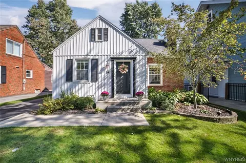 294 Washington Hwy, Amherst, NY 14226