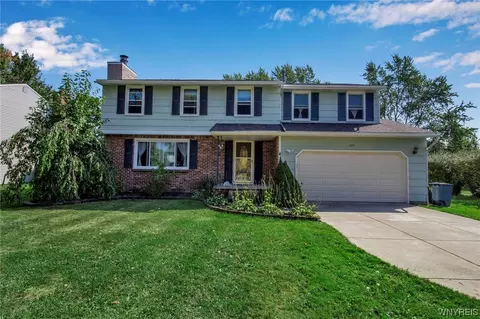 223 Colonial Dr, Grand Island, NY 14072