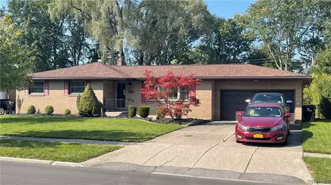 1194 Woodstock Ave, Tonawanda, NY 14150
