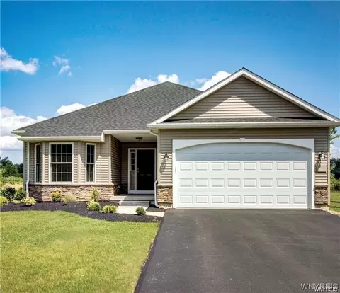 7265 Clark View Dr, Lockport, NY 14094