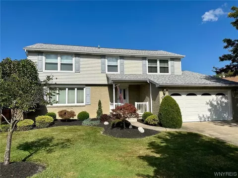 26 Barnett Dr, West Seneca, NY 14224