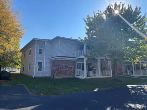 1125 Youngs Rd #E, Amherst, NY 14221