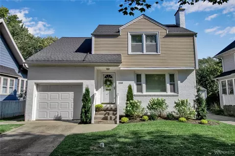 228 Washington Hwy, Amherst, NY 14226