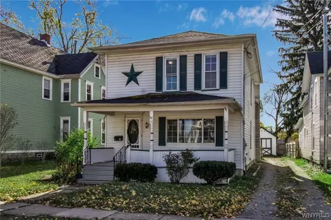 12 Wood St, Batavia, NY 14020