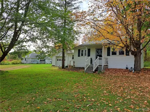 518 Tinkham Rd, Bennington, NY 14011