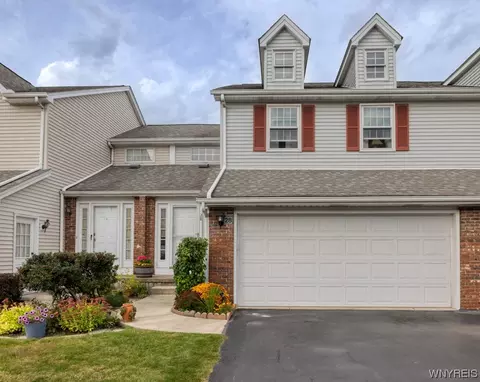 28 N Hill Dr, West Seneca, NY 14224
