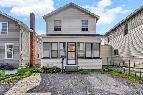 142 West Ave, Lockport, NY 14094