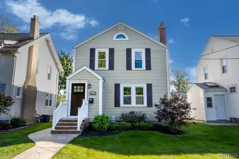 8645 Hennepin Ave, Niagara Falls, NY 14304