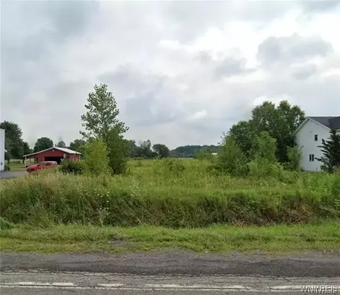 6455 Salt Rd, Clarence, NY 14031