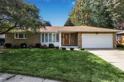 56 Heritage Ct, Cheektowaga, NY 14225