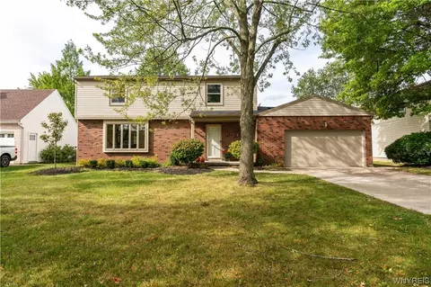 15 Telfair Dr, Amherst, NY 14221