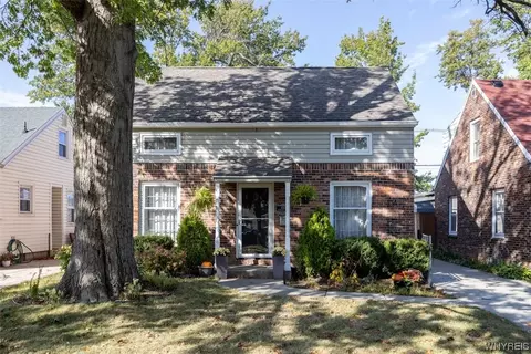 450 Woodland Dr, Buffalo, NY 14223