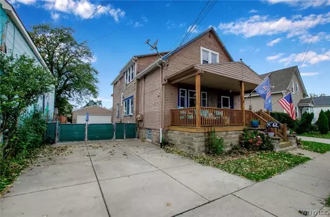 62 Flohr Ave, West Seneca, NY 14224