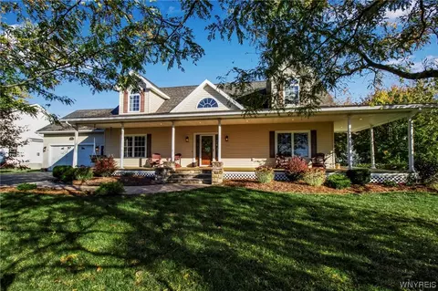 5025 Terry Hills Dr, Batavia, NY 14020