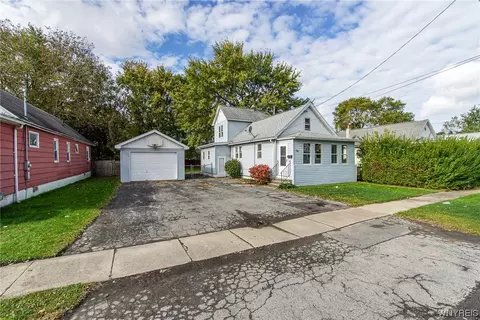 34 Ironton St, North Tonawanda, NY 14120