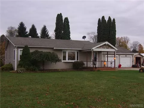 625 Freedom Rd, Freedom, NY 14065