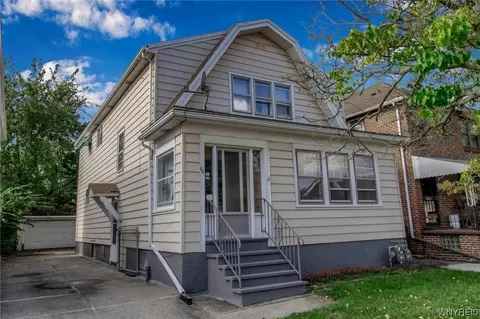 44 Preston Rd, Cheektowaga, NY 14215
