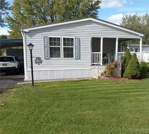 1011 Wish Cir, East Aurora, NY 14052