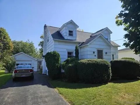 333 S Clinton St, Albion, NY 14411
