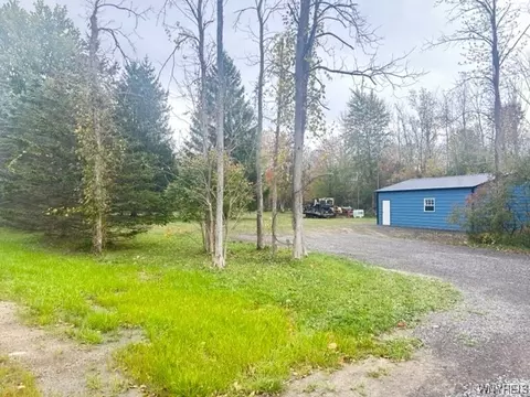 7118 Clinton Street Rd, Bergen, NY 14416