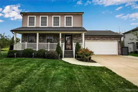 69 The Cmns, Grand Island, NY 14072