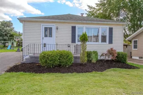 351 Lakeview Ave, Orchard Park, NY 14127