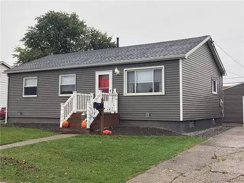 127 Hackett Dr, Tonawanda, NY 14150