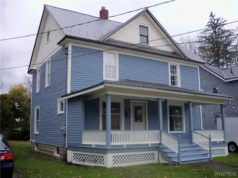 41 Pine St, Franklinville, NY 14737