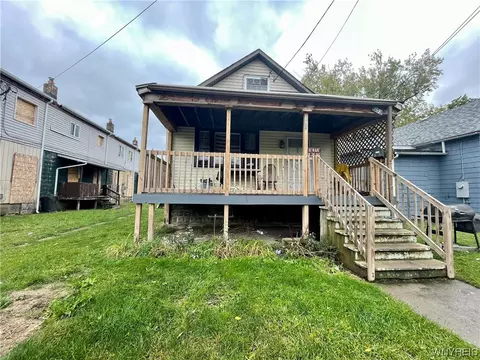 1159 Whitney Ave, Niagara Falls, NY 14301