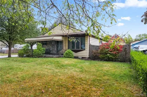 202 84th St, Niagara Falls, NY 14304