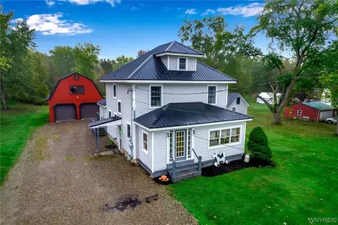 13929 Quaker St, Collins, NY 14034