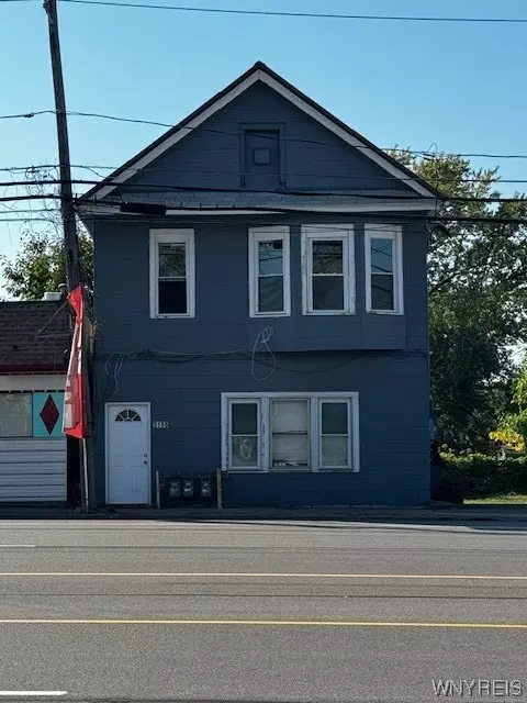3196 Lake Shore Rd, Buffalo, NY 14219