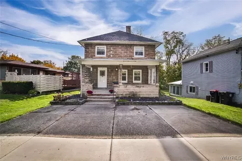 19 Scott St, Lancaster, NY 14086