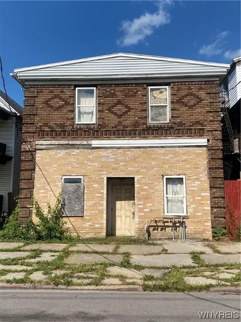 2228 Falls St, Niagara Falls, NY 14303