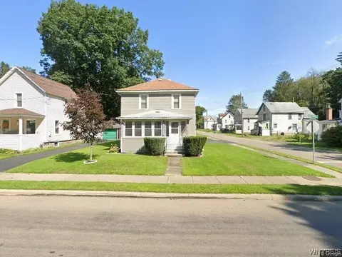 517 E State St, Salamanca, NY 14779