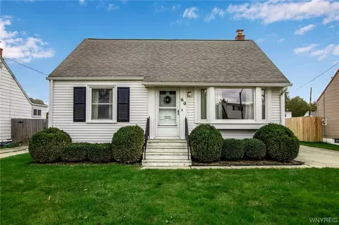 60 Westbrook Dr, Cheektowaga, NY 14225