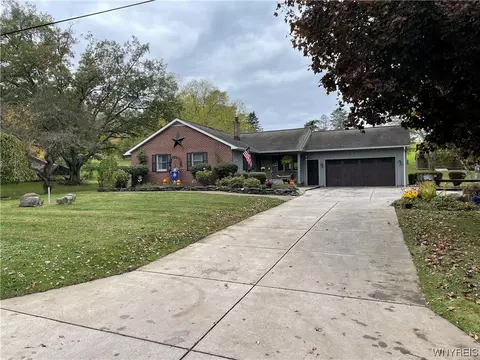 4534 Hunters Creek Rd, Wales, NY 14169
