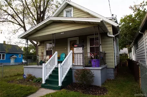 3022 Monroe Ave, Niagara Falls, NY 14303