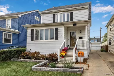 121 Hoover Ave, Buffalo, NY 14217