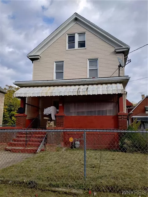 529 9th St, Niagara Falls, NY 14301