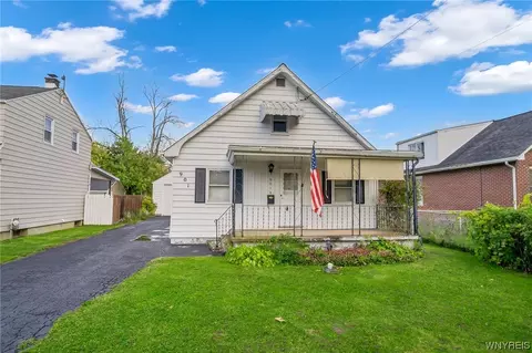 901 92nd St, Niagara Falls, NY 14304