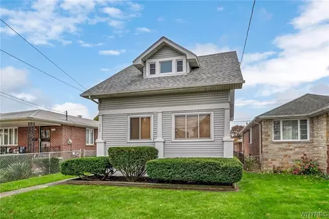 2733 Grand Ave, Niagara Falls, NY 14301